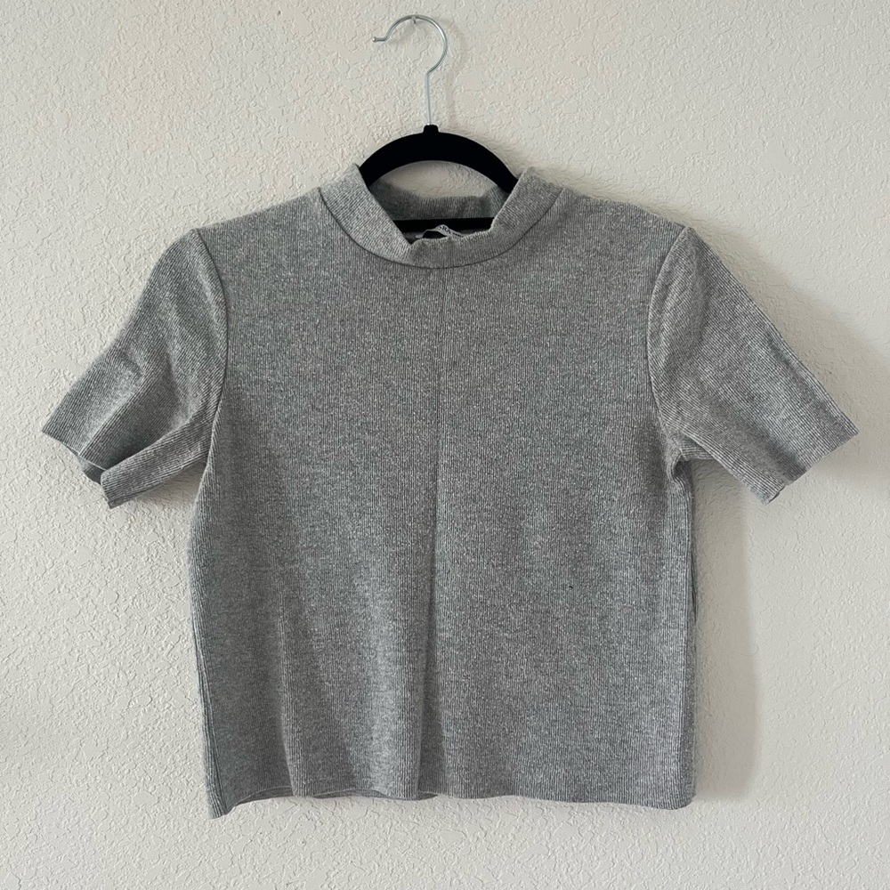 Zara Gray Short Sleeve Mockneck Women's Tee